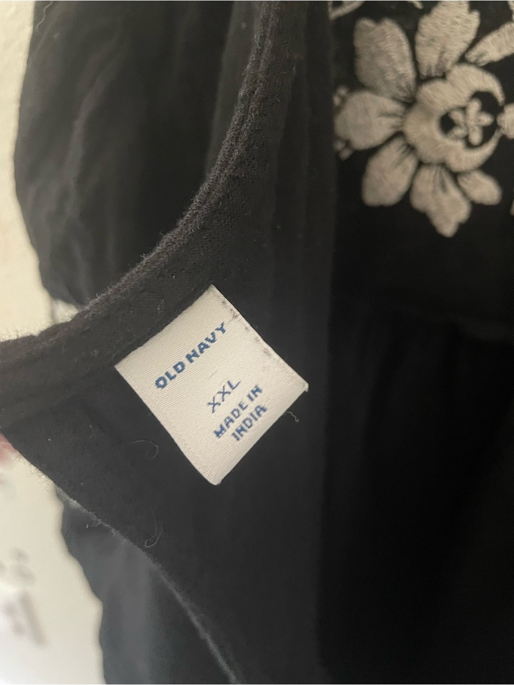 Black Boho Embroidered Floral Top - Picture 4 of 5
